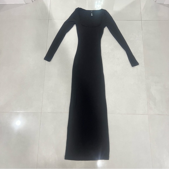 Skims Soft Lounge Long Sleeve Maxi Dress - Picture 10 of 10